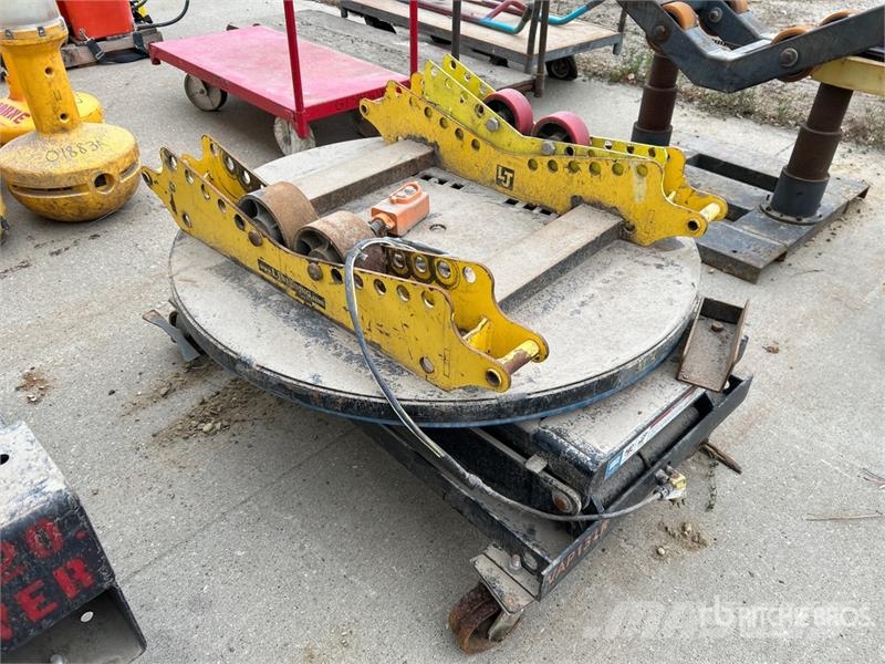 Lj Welding Hydraulic Raise & Lower Rotating Roller Équipement de pipeline