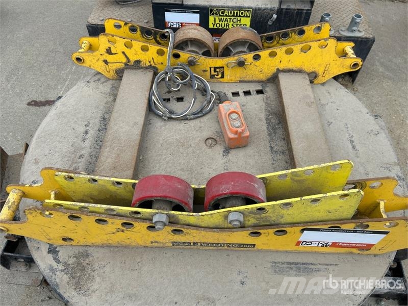 Lj Welding Hydraulic Raise & Lower Rotating Roller Équipement de pipeline