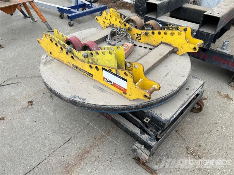 Lj Welding Hydraulic Raise & Lower Rotating Roller Équipement de pipeline