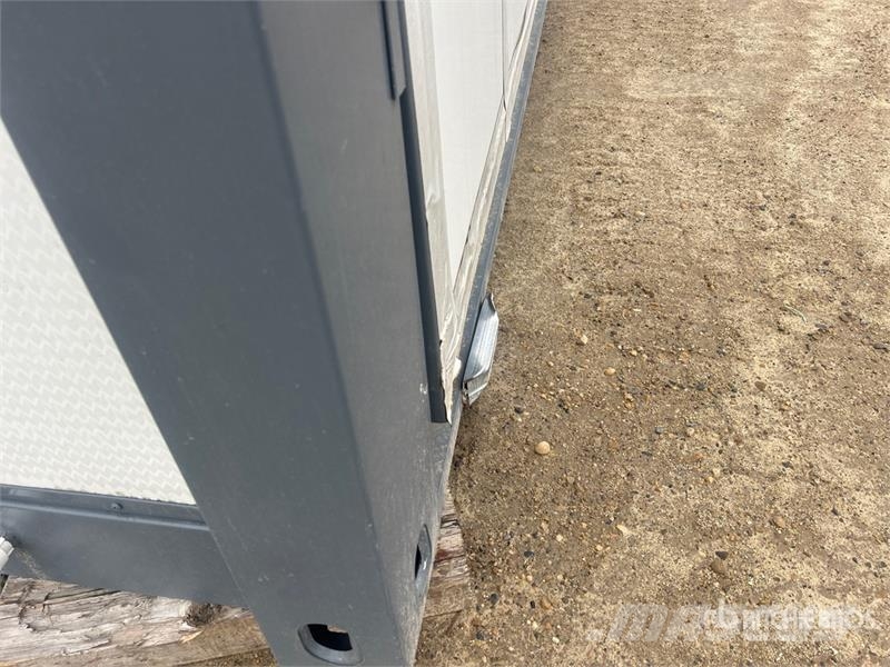  LJ2120 20 ft Unfolding Movable House مقطورات أخرى