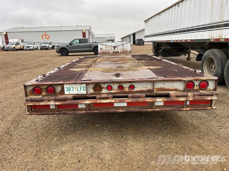 Load King 48 ft T/A Equipment Trailer Нискотоварачи