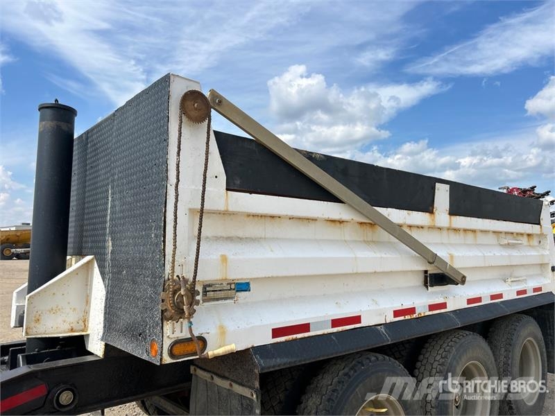 Load Line Line 17 ft Tri/A Pup Dump Trailer Bañera