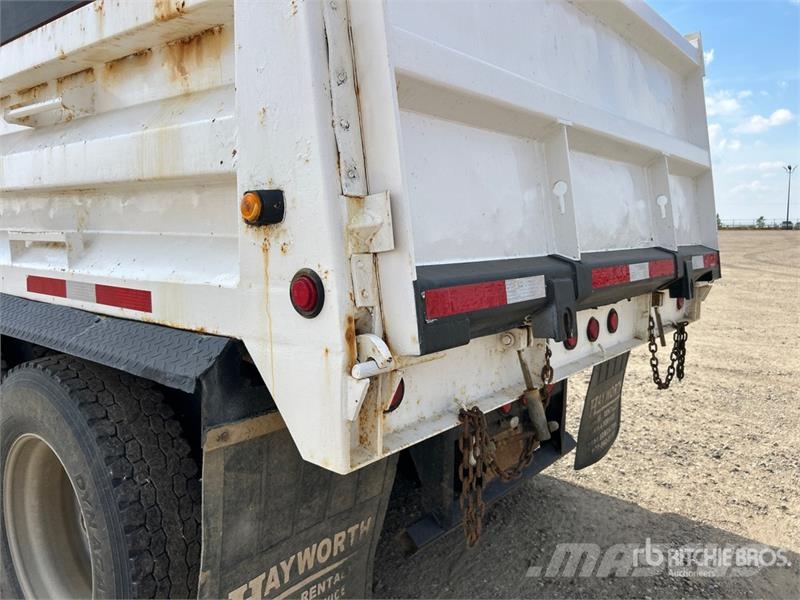 Load Line Line 17 ft Tri/A Pup Dump Trailer Bañera