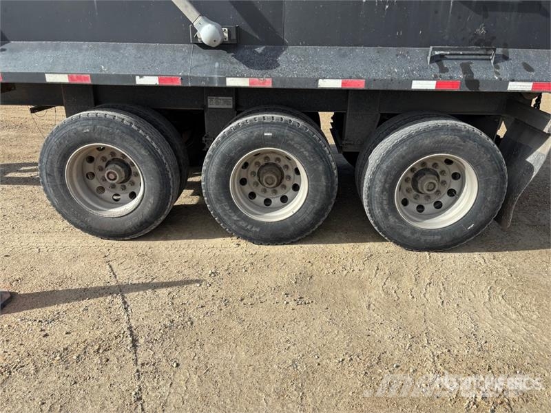 Load Line Line 18 ft Tri/A Pup Dump Trailer Самоскиди