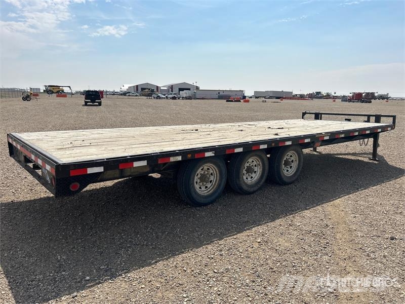 Load Max 24 ft Tri/A Flatbed Trailer Planhengere