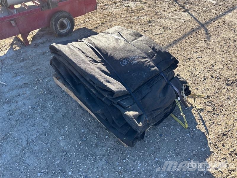  Load Tarps معدات النقل - غير ذلك