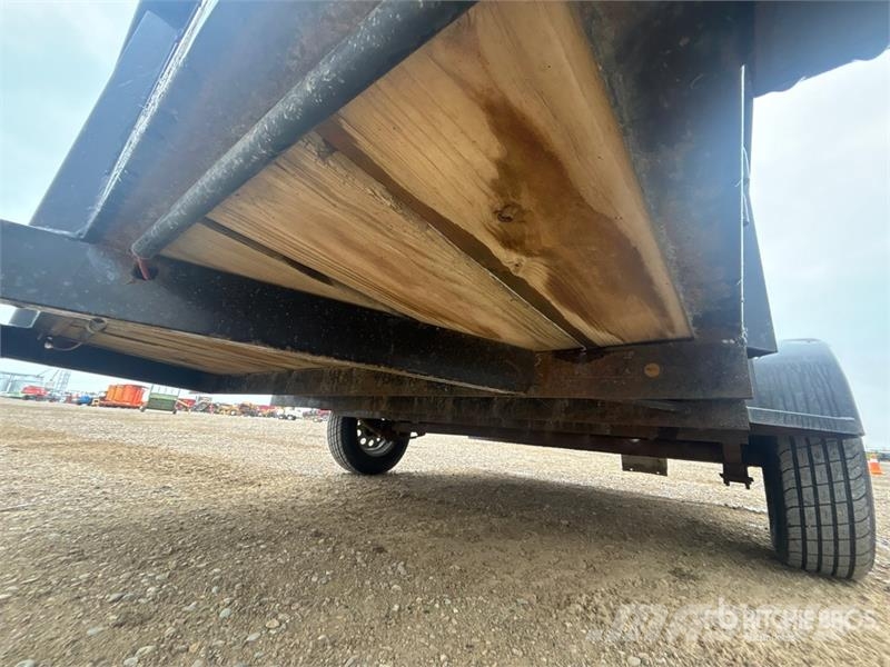 Load Trail 10 ft S/A Equipment Trailer Rimorchio per il trasporto di veicoli