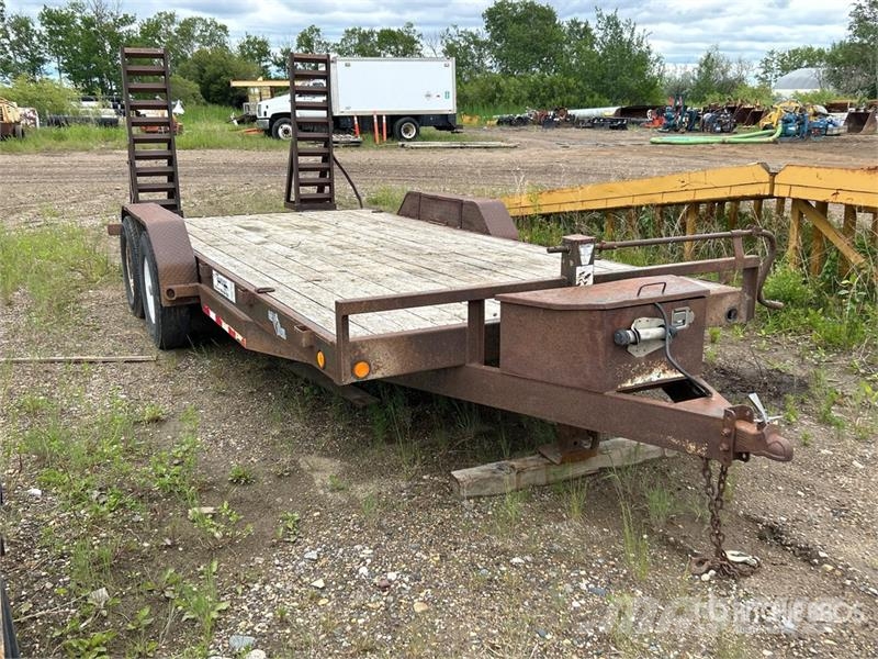 Load Trail 18 ft T/A Equipment Trailer Трейлери колесного транспортного засобу
