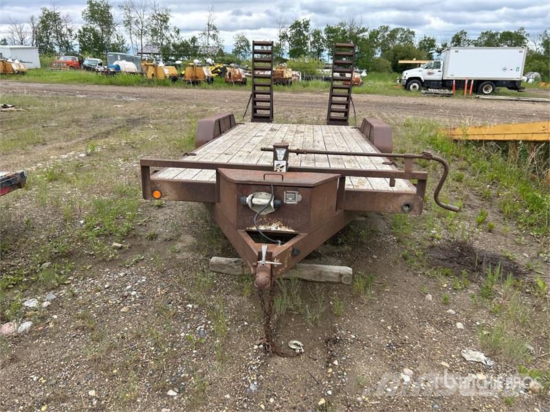 Load Trail 18 ft T/A Equipment Trailer Трейлери колесного транспортного засобу