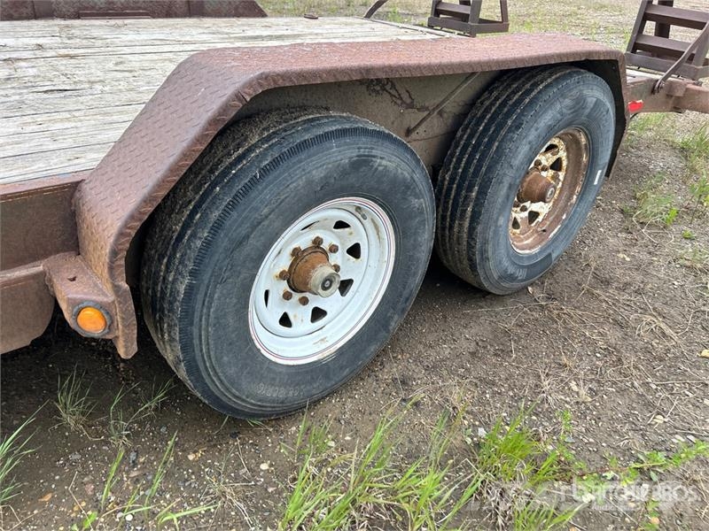 Load Trail 18 ft T/A Equipment Trailer Трейлери колесного транспортного засобу