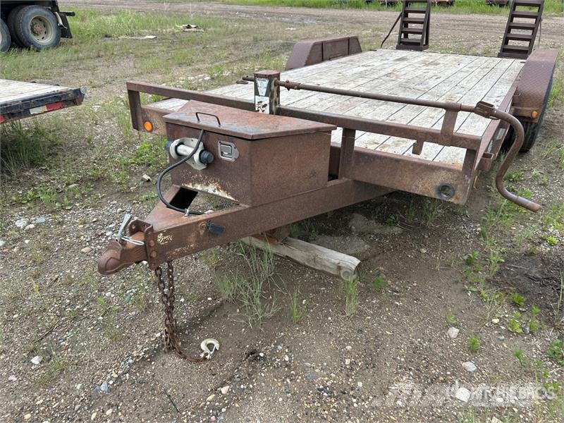 Load Trail 18 ft T/A Equipment Trailer Трейлери колесного транспортного засобу