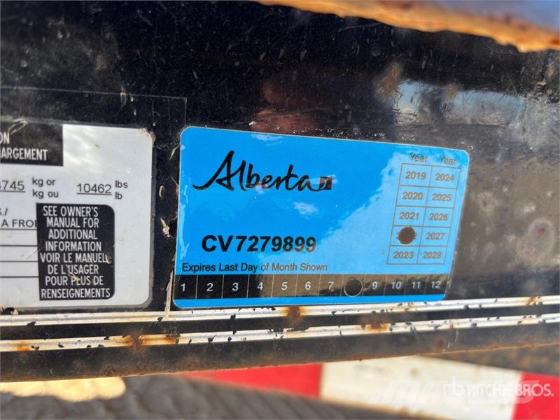Load Trail 20 ft T/A Equipment Trailer مقطورات مركبات نقل