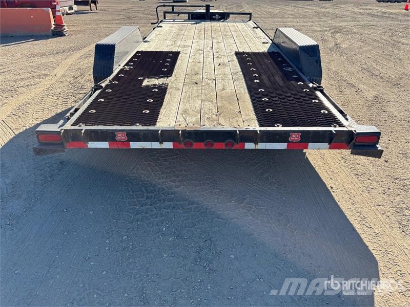 Load Trail 20 ft T/A Equipment Trailer مقطورات مركبات نقل
