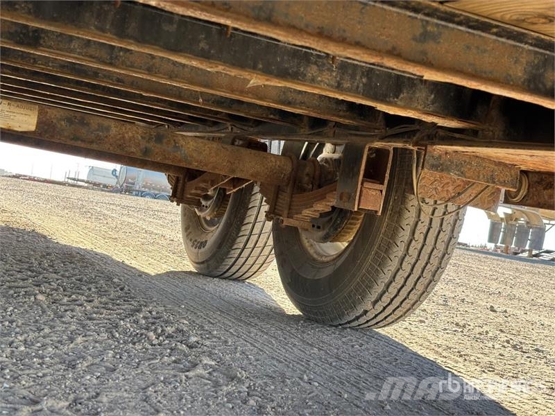 Load Trail 20 ft T/A Equipment Trailer مقطورات مركبات نقل
