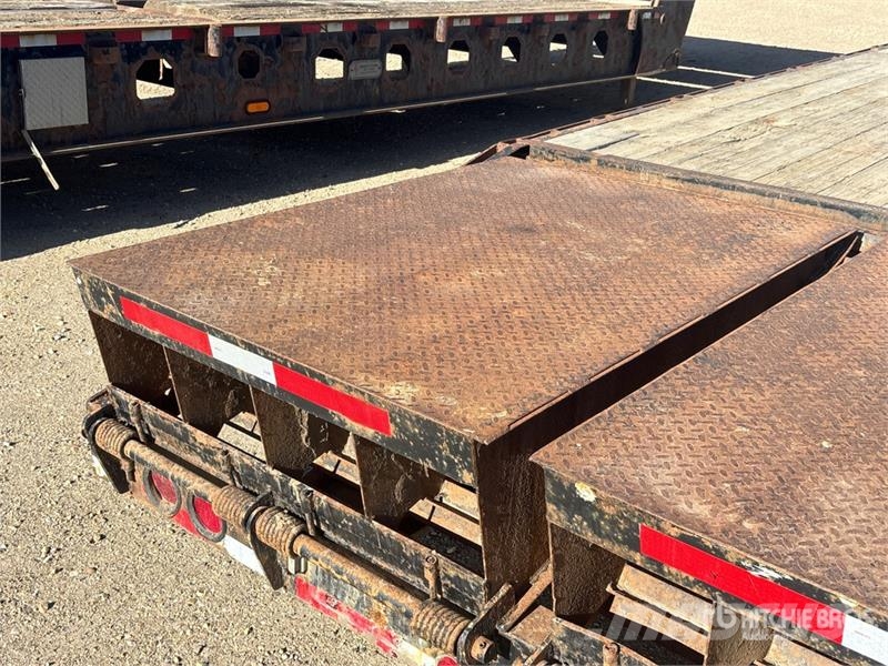 Load Trail 30 ft T/A Gooseneck Equipment Trailer Maschinetransporter
