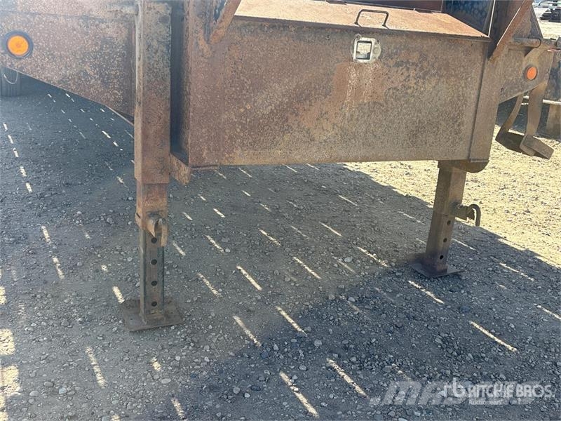 Load Trail 30 ft T/A Gooseneck Equipment Trailer Maschinetransporter