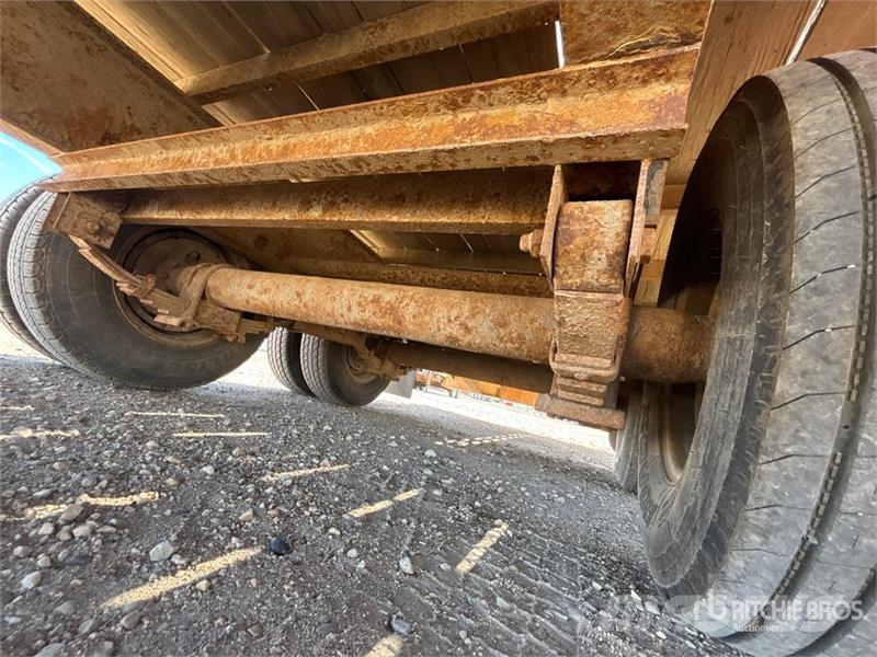 Load Trail 30 ft T/A Gooseneck Equipment Trailer Maschinetransporter