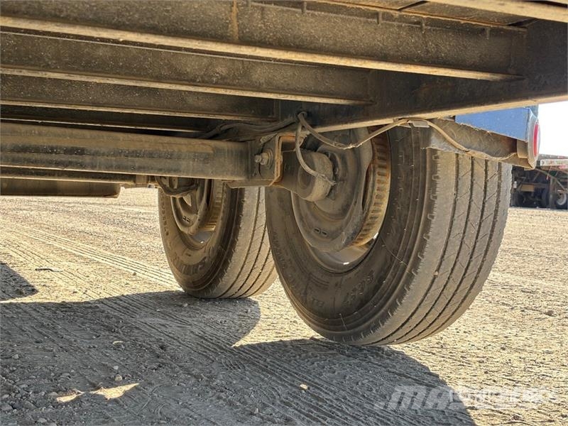 Load Trail CC8018072 18 ft T/A Equipment Trailer Maschinetransporter