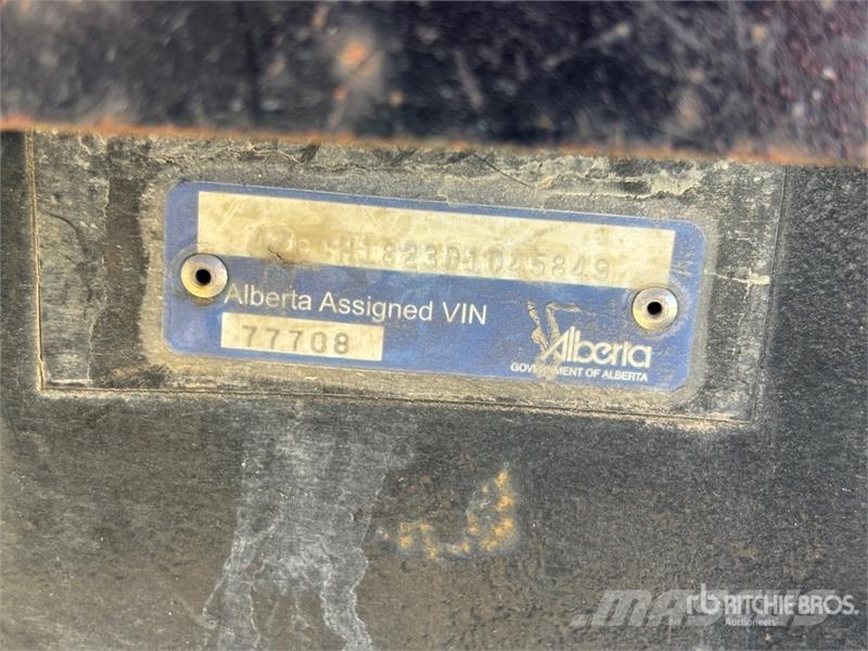 Load Trail CC8018072 18 ft T/A Equipment Trailer Maschinetransporter