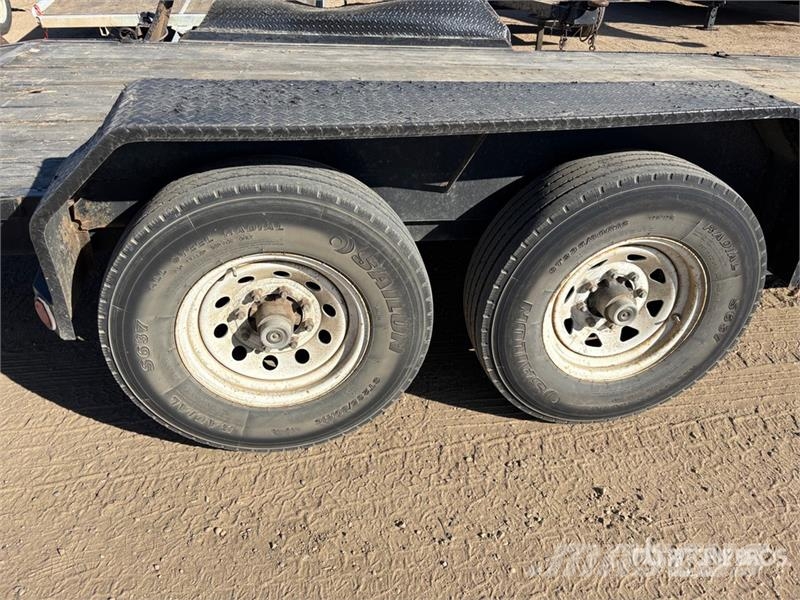 Load Trail CC8018072 18 ft T/A Equipment Trailer Maschinetransporter