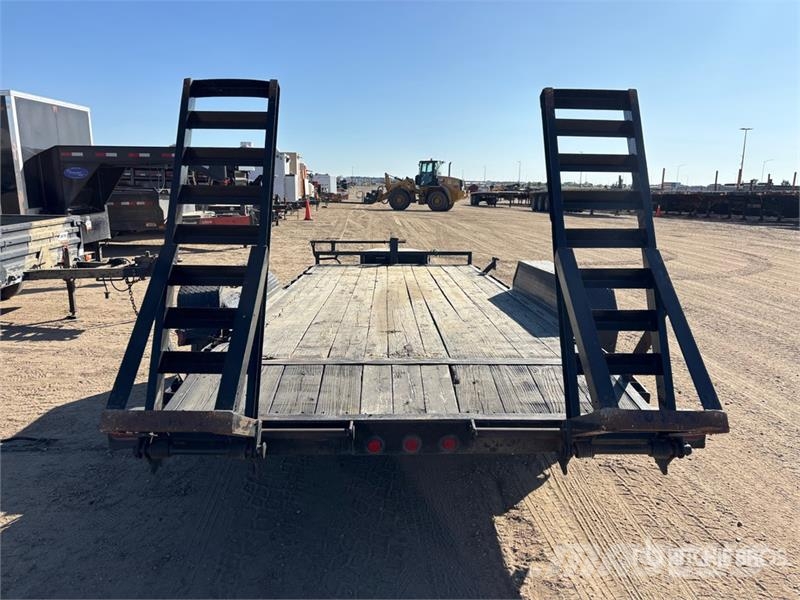 Load Trail CC8018072 18 ft T/A Equipment Trailer Maschinetransporter