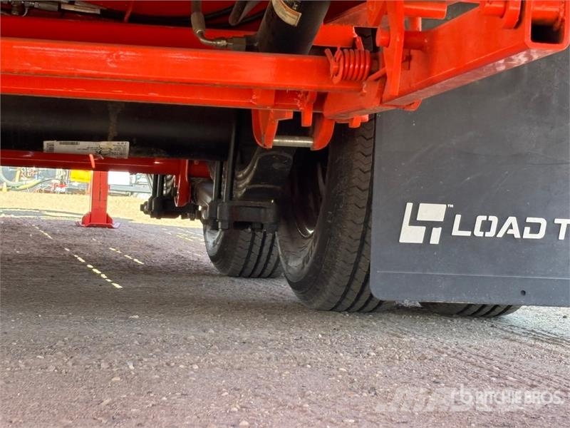 Load Trail GL302 30 ft T/A Gooseneck Hydraulic Tail Trailer ( لوادر منخفضة