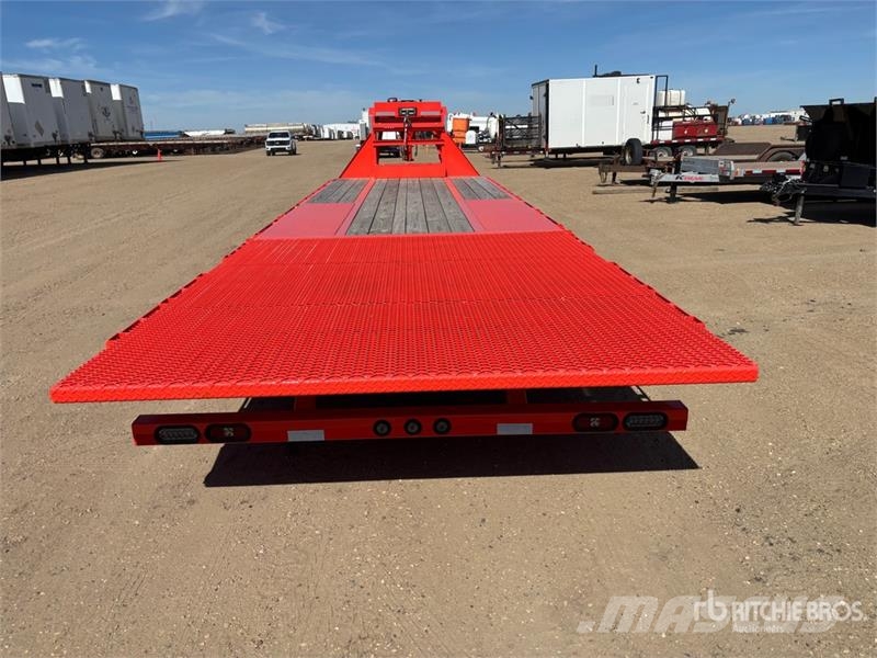 Load Trail GL302 30 ft T/A Gooseneck Hydraulic Tail Trailer ( لوادر منخفضة