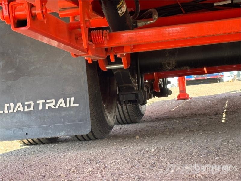 Load Trail GL302 30 ft T/A Gooseneck Hydraulic Tail Trailer ( لوادر منخفضة