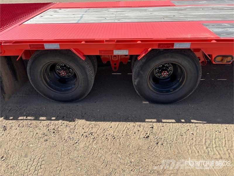 Load Trail GL302 30 ft T/A Gooseneck Hydraulic Tail Trailer ( لوادر منخفضة