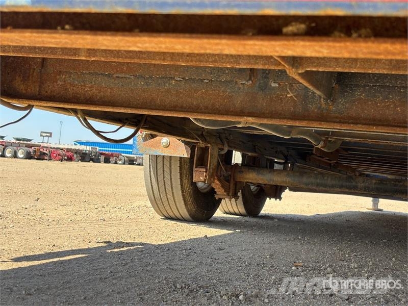 Load Trail T/A 26 ft Combo Unit Other trailers