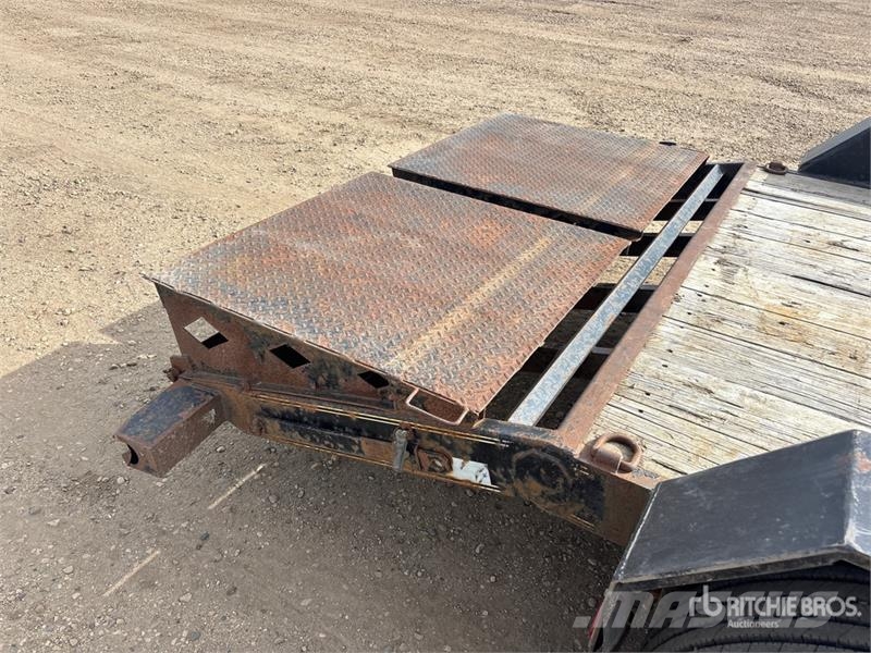 Load Trailer T/A Car Carrier Trailer Polprikolice za prevoz vozil