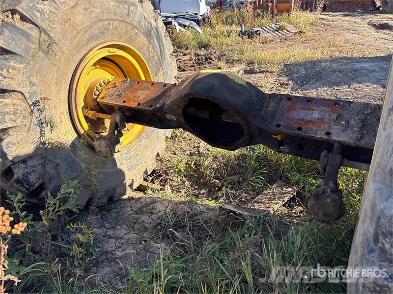  Loader differential with 26.5-25 tires مكونات أخرى