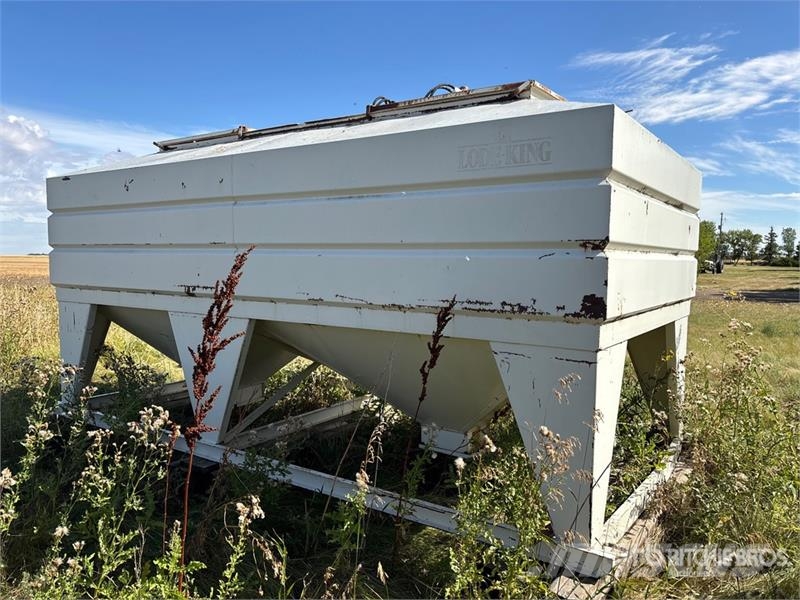 Lode King 1400 300 bu Seed Tender Plantmachines