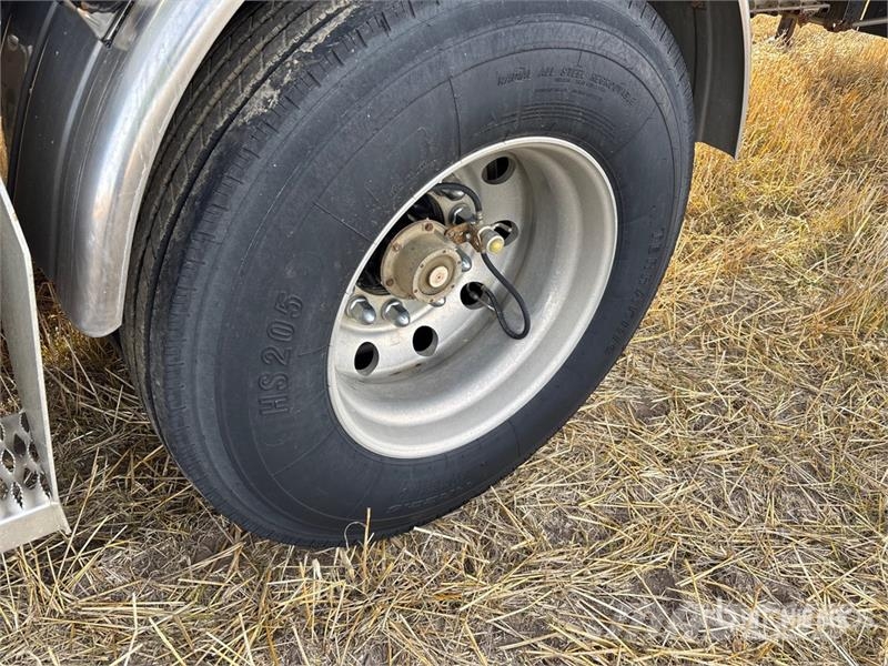 Lode King 28 ft Tri/A Super B-Train Lead Grain Trailer Getreideanhänger