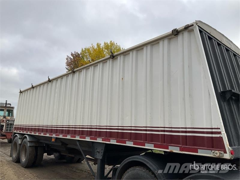 Lode King 30 ft T/A Grain Trailer مقطورة حبوب