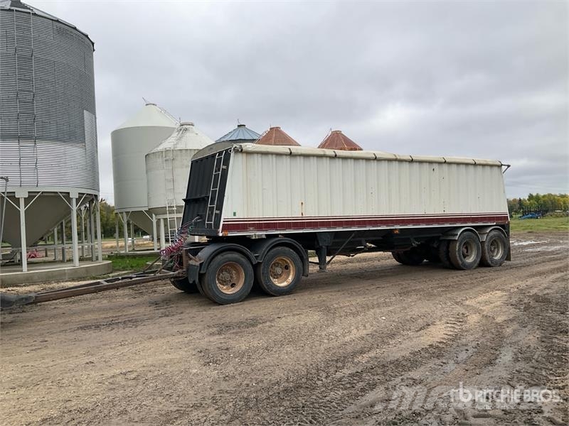 Lode King 30 ft T/A Grain Trailer مقطورة حبوب