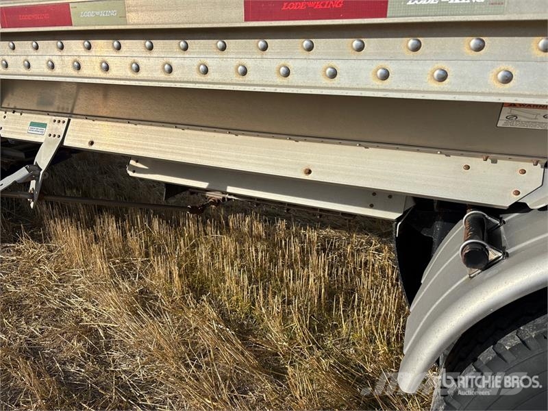 Lode King 30 ft T/A Super B-Train Pup Grain Trailer Transbordeur