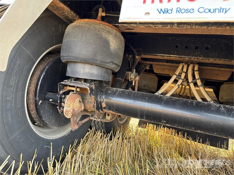 Lode King 30 ft T/A Super B-Train Pup Grain Trailer Transbordeur