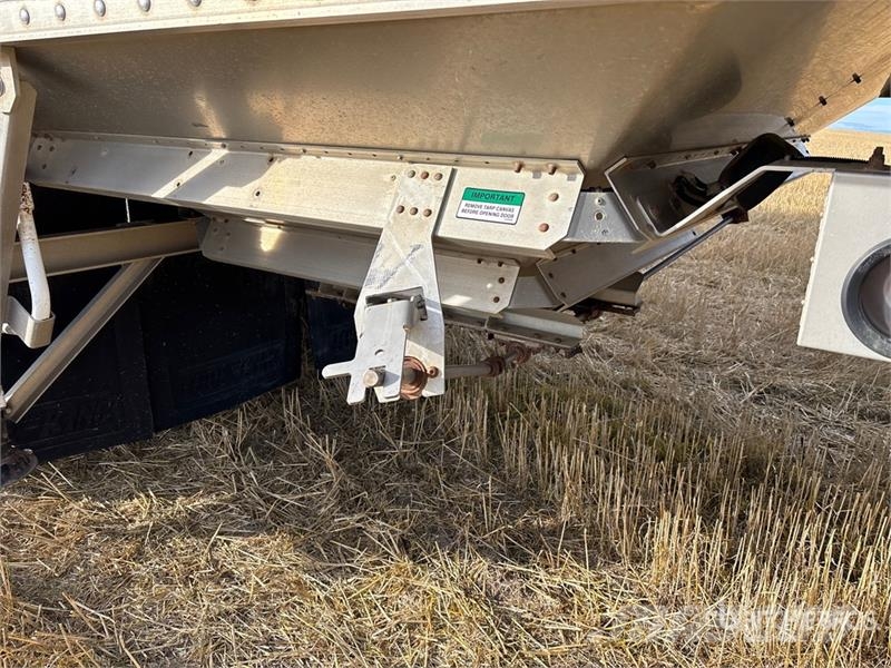 Lode King 30 ft T/A Super B-Train Pup Grain Trailer Transbordeur