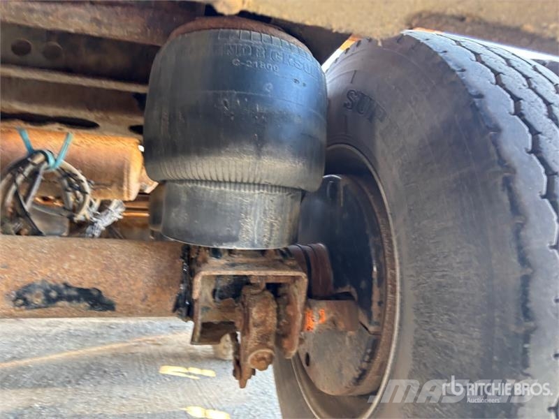 Lode King 32 ft Super B-Train Lead Flatbed Trailer Vlakke laadvloer