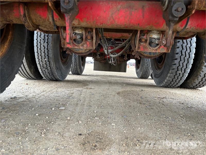 Lode King 32 ft Super B-Train Lead Flatbed Trailer مقطوروات مسطحة/مفصلية الجوانب