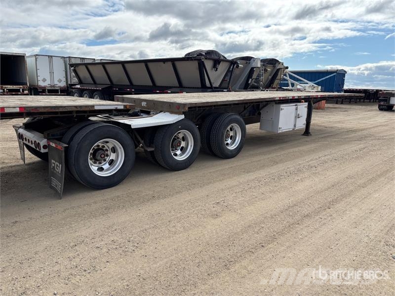 Lode King 32 ft Super B-Train Lead Flatbed Trailer Platformos / Pakrovimas iš šono