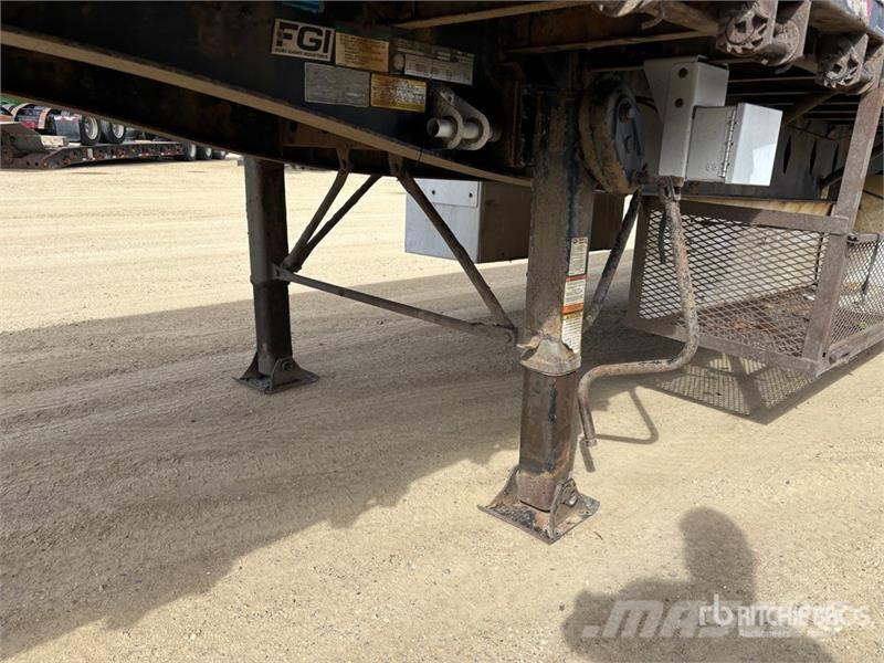 Lode King 32 ft Super B-Train Lead Flatbed Trailer Platformos / Pakrovimas iš šono