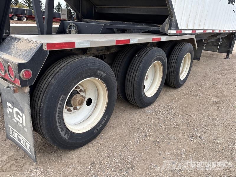 Lode King 40 ft Tri/A Grain Trailer Getreideanhänger