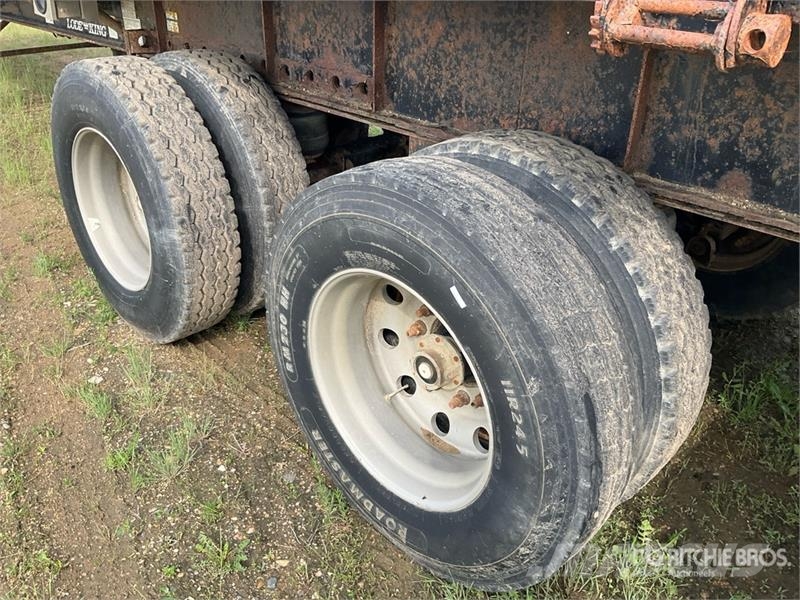 Lode King 44 ft Tri/A Flatbed Oilfield Trailer Prosessointilaitteet