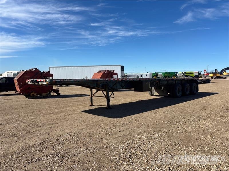 Lode King 48 ft Tri/A Flatbed Trailer Planhengere