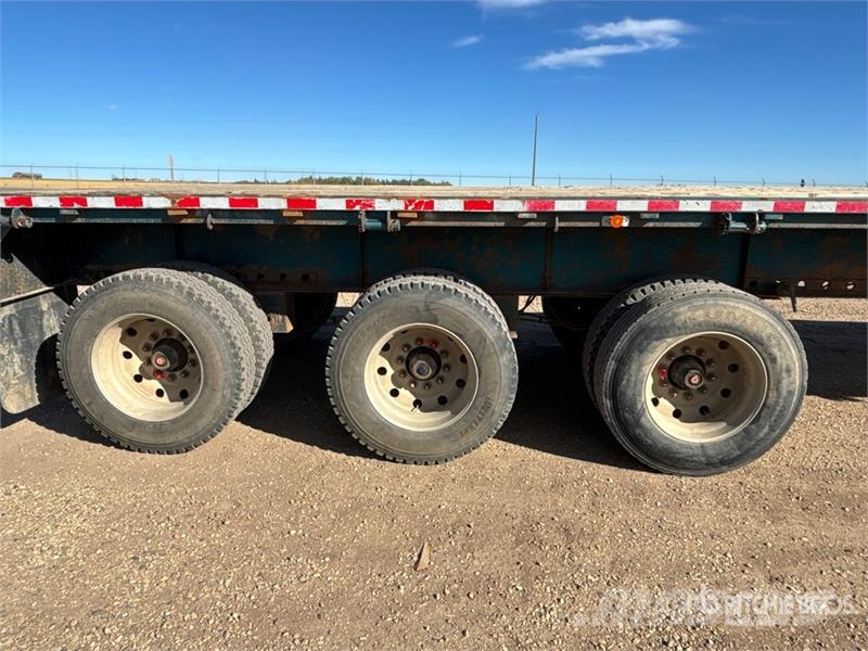 Lode King 48 ft Tri/A Flatbed Trailer Planhengere