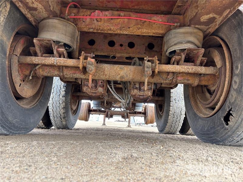 Lode King 48 ft Tri/A Flatbed Trailer Pick up/Prelata