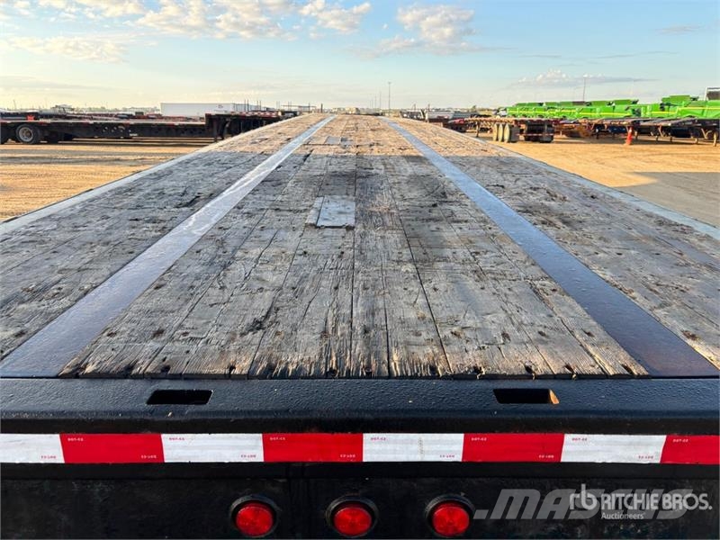 Lode King 53 ft Tri/A Flatbed Trailer Valníky