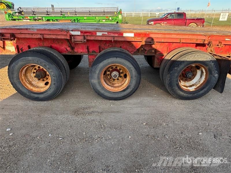 Lode King 53 ft Tri/A Flatbed Trailer Planhengere